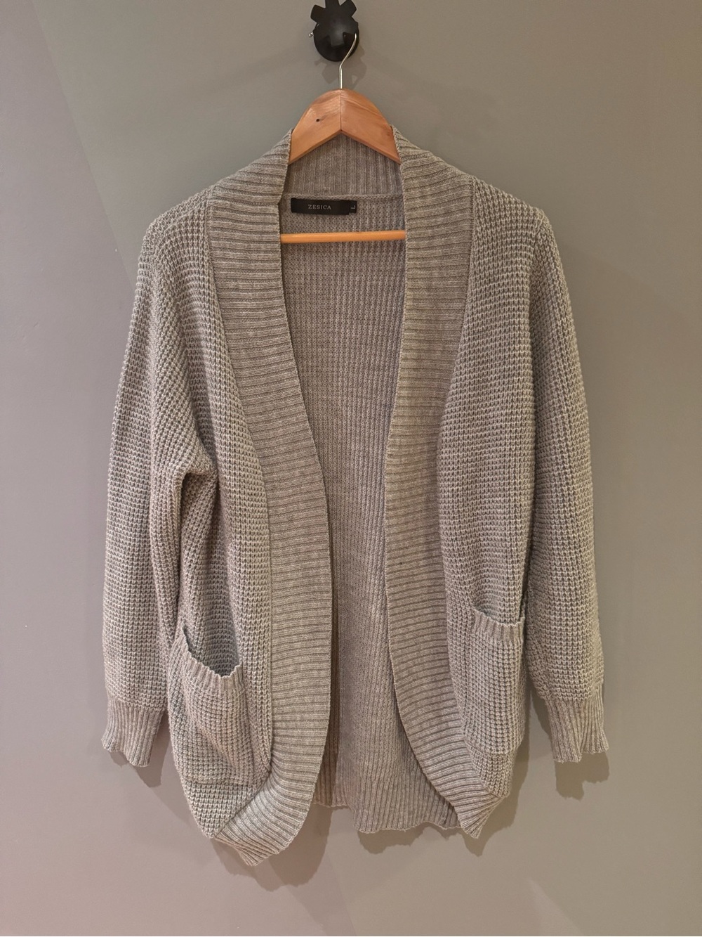 Cozy Open-Front Grey Pocket Cardigan